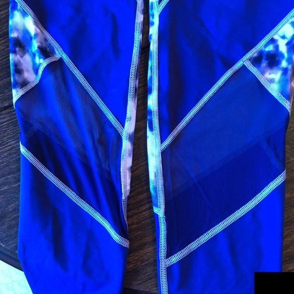 Old Navy Active High Waisted Leggings - Picture 7 of 7